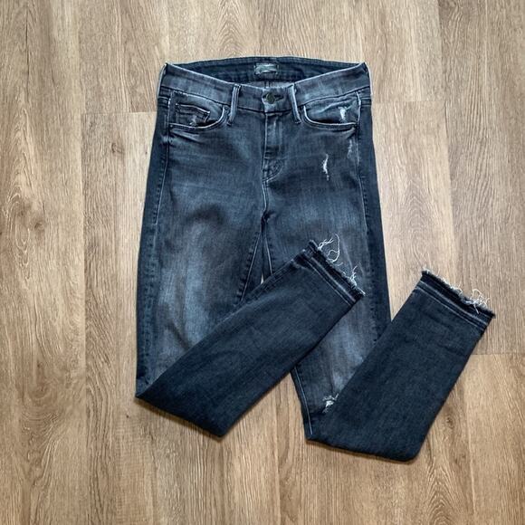 Mother Undone Hem Looker Ankle Jeans - Picture 2 of 7